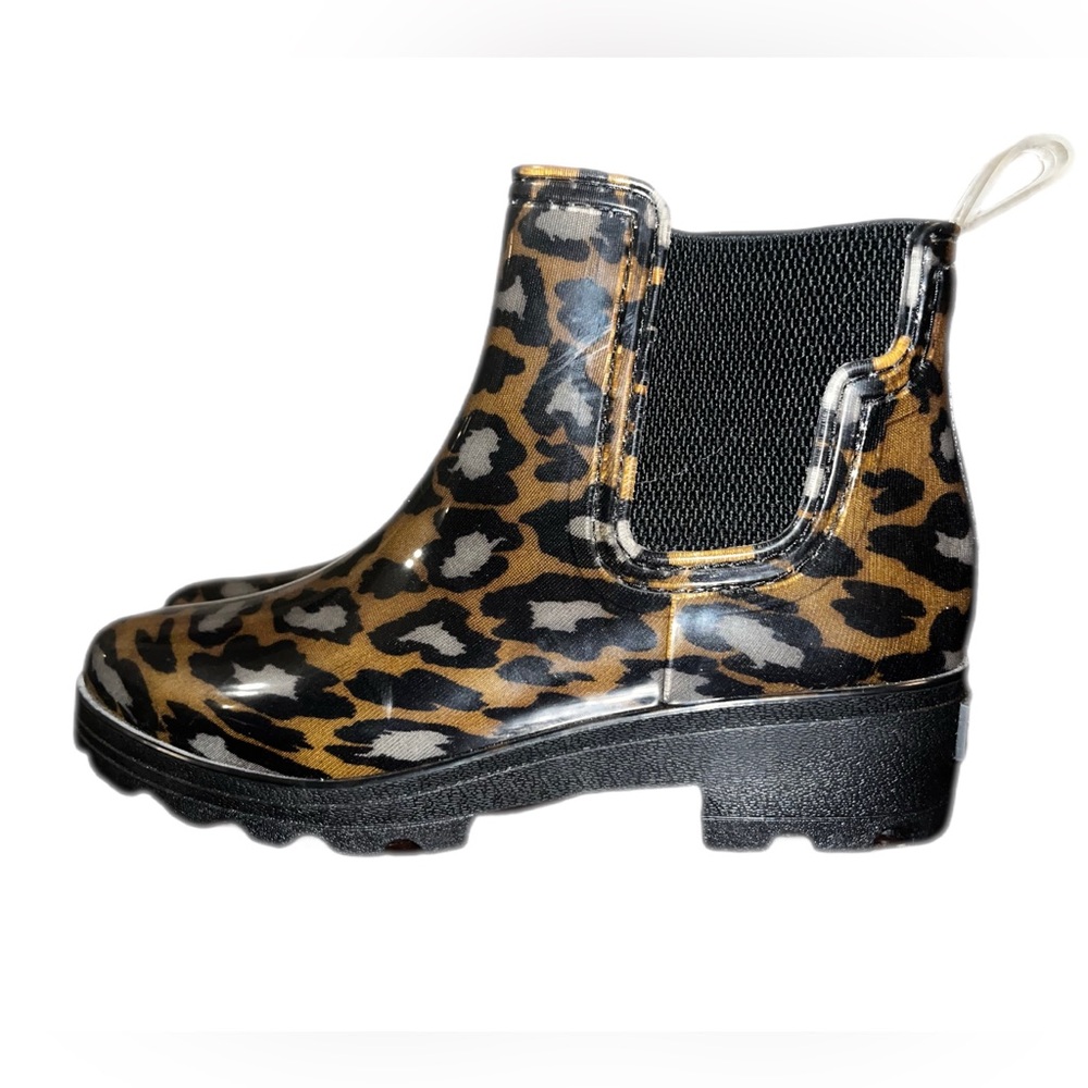 New Seven 7 Halifax Brown Leopard Short Ankle Rain Boots  Women's Size 7